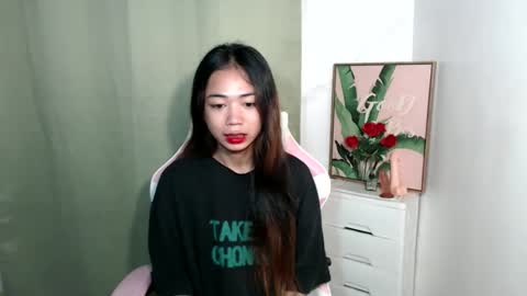 Snapshot of urfantacyjamaica chatting on 10.25.25 ayumi reacher online show from 10.25.25