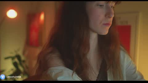 Snapshot of urfavflwers chatting on 02.22.25 Aleksandra online show from 02.22.25