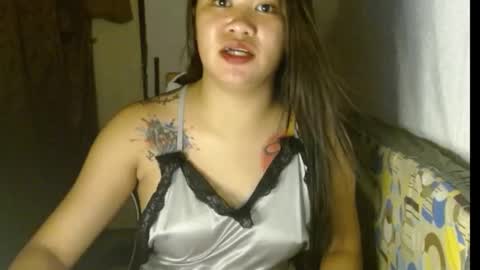 Snapshot of urfynestasian chatting on 12.19.24 urfynestasian online show from 12.19.24