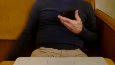 Snapshot of uropportunity chatting on 10.19.25 Dutchsoftie online show from 10.19.25