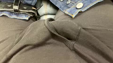 Snapshot of usabound chatting on 11.12.25 usabound online show from 11.12.25