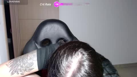 Snapshot of v_vennus chatting on 03.04.25 Vennus online show from 03.04.25