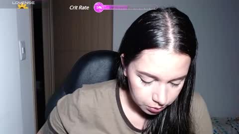 Snapshot of v_vennus chatting on 03.05.25 Vennus online show from 03.05.25