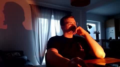 Snapshot of vacation__ chatting on 03.05.25 vacation__ online show from 03.05.25