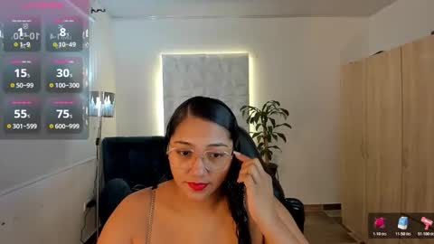 Valentina online show from 10.17.25
