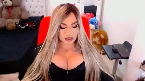    online show from 10.08.25