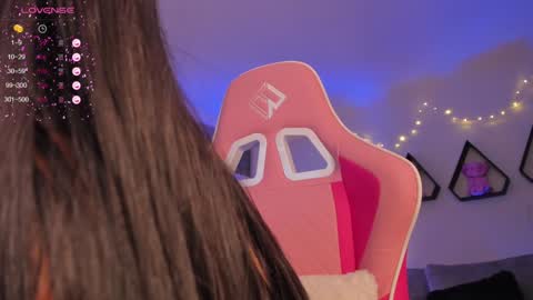 Snapshot of valeria_uribe22 chatting on 12.18.24    online show from 12.18.24