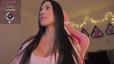 Snapshot of valeria_uribe22 chatting on 01.09.25    online show from 01.09.25