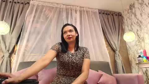 Im Valeria online show from 10.18.25