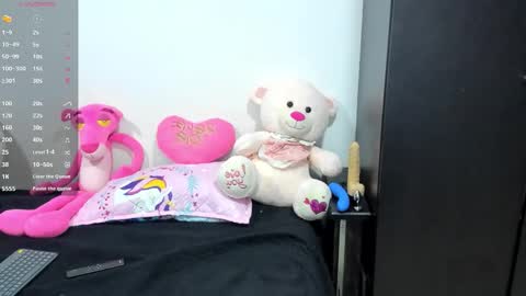 Snapshot of valerieduke chatting on 10.11.25 Valerie online show from 10.11.25