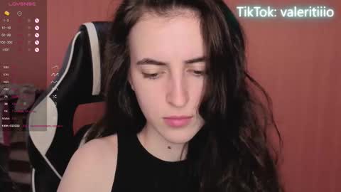 Snapshot of valeritiio chatting on 09.15.25 valeritiio online show from 09.15.25