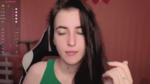 Snapshot of valeritiio chatting on 09.24.25 valeritiio online show from 09.24.25