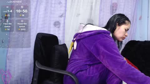 Snapshot of valerysnow_ chatting on 03.09.25 Valery online show from 03.09.25