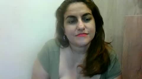 Snapshot of valerysquirtxxx chatting on 10.27.25 VALERY SQUIRT online show from 10.27.25