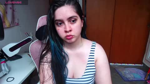 Im Violet online show from 02.06.25
