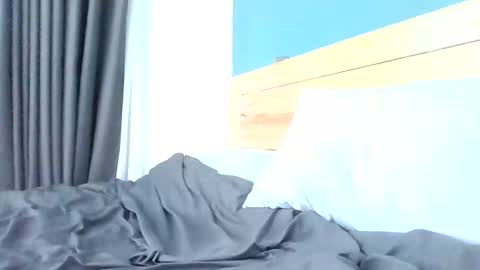 Snapshot of valure_lera chatting on 02.19.25 valure_lera online show from 02.19.25