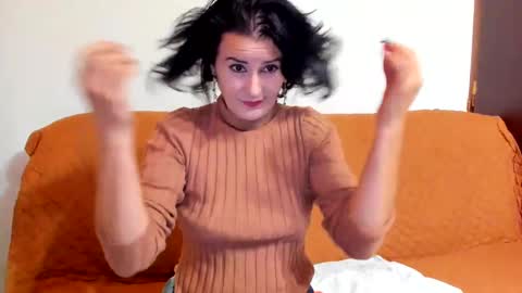 Snapshot of valysexybarbie chatting on 12.11.24 valentina online show from 12.11.24