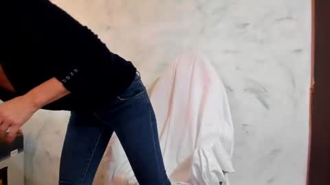 Snapshot of valysexybarbie chatting on 12.14.24 valentina online show from 12.14.24