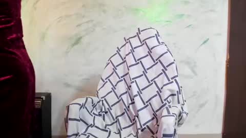 Snapshot of valysexybarbie chatting on 12.20.24 valentina online show from 12.20.24