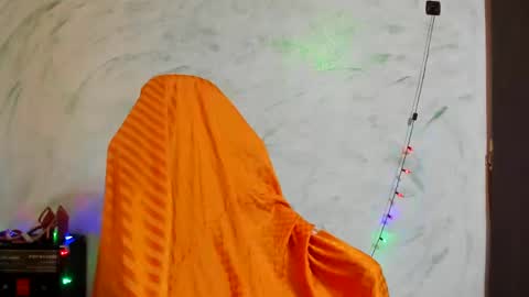 Snapshot of valysexybarbie chatting on 01.05.25 valentina online show from 01.05.25