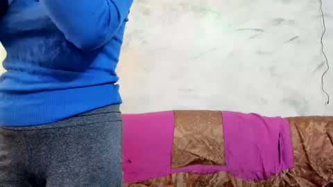 Snapshot of valysexybarbie chatting on 02.21.25 valentina online show from 02.21.25