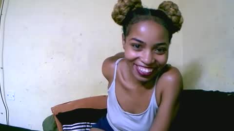 Snapshot of vanah344375 chatting on 09.23.25 vanah344375 online show from 09.23.25