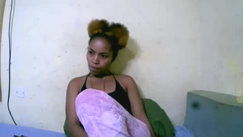 Snapshot of vanah344375 chatting on 10.14.25 vanah344375 online show from 10.14.25