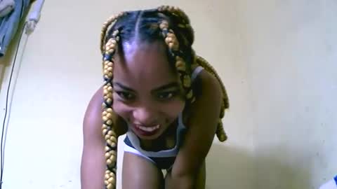 Snapshot of vanah344375 chatting on 10.19.25 vanah344375 online show from 10.19.25