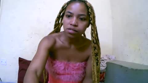 Snapshot of vanah344375 chatting on 10.21.25 vanah344375 online show from 10.21.25