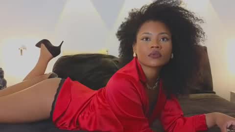 Snapshot of vanestrauss chatting on 01.31.25 New account follow me online show from 01.31.25