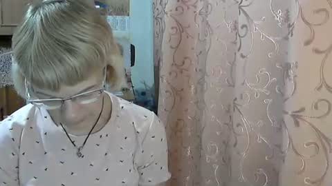 Vanillaxcreamy online show from 12.11.24