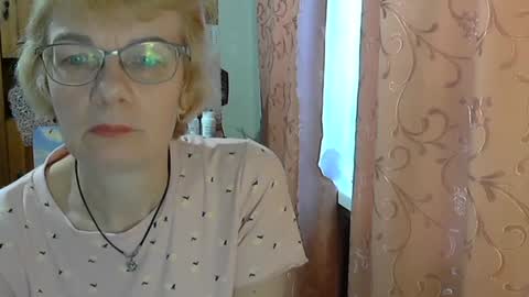 Vanillaxcreamy online show from 02.05.25