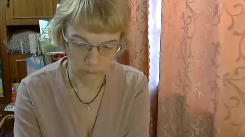 Vanillaxcreamy online show from 02.14.25