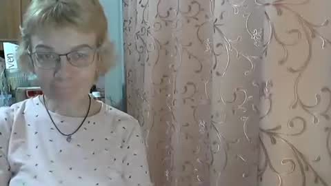 Vanillaxcreamy online show from 03.10.25