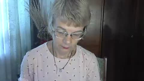 Vanillaxcreamy online show from 10.13.25