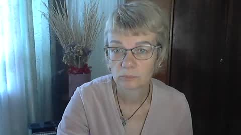 Vanillaxcreamy online show from 10.14.25