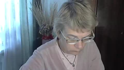 Vanillaxcreamy online show from 10.21.25