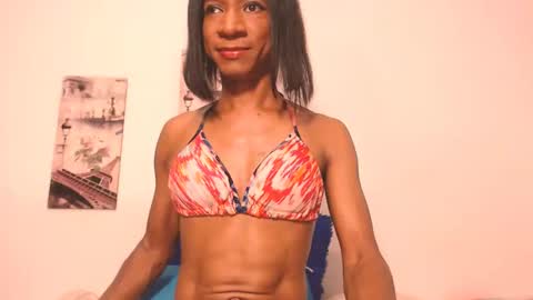 Snapshot of vannesascott chatting on 01.19.25 VANNESA online show from 01.19.25