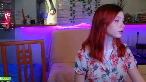 Snapshot of vasilisa_lik chatting on 02.18.25 Vasilisa lik online show from 02.18.25