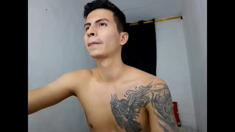 velk_hot1 online show from 01.13.25