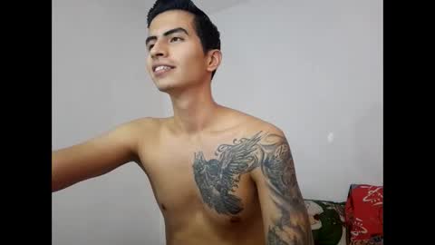 velk_hot1 online show from 02.14.25