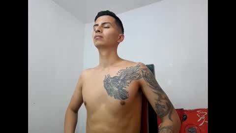 velk_hot1 online show from 02.19.25