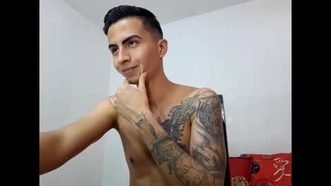 velk_hot1 online show from 02.21.25