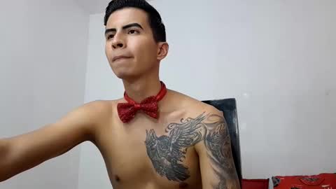 velk_hot1 online show from 03.11.25