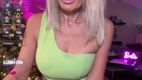 Snapshot of velvetbarbie chatting on 12.26.24 VelvetBarbie online show from 12.26.24