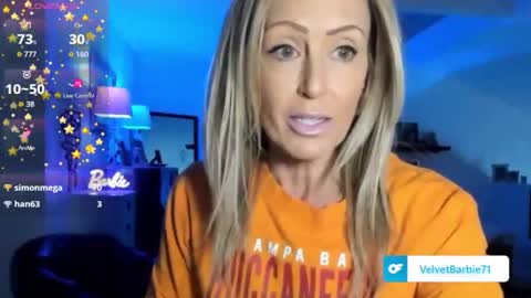 Snapshot of velvetbarbie chatting on 10.12.25 VelvetBarbie online show from 10.12.25