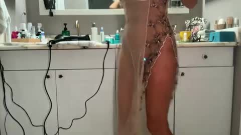Snapshot of velvetbarbie chatting on 10.19.25 VelvetBarbie online show from 10.19.25