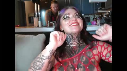 Snapshot of ventressinkbaby chatting on 10.31.25 VentressInk online show from 10.31.25