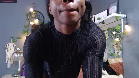 Snapshot of venusbsq chatting on 01.28.25 Venus online show from 01.28.25