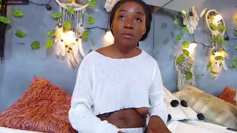 Snapshot of venusbsq chatting on 02.11.25 Venus online show from 02.11.25